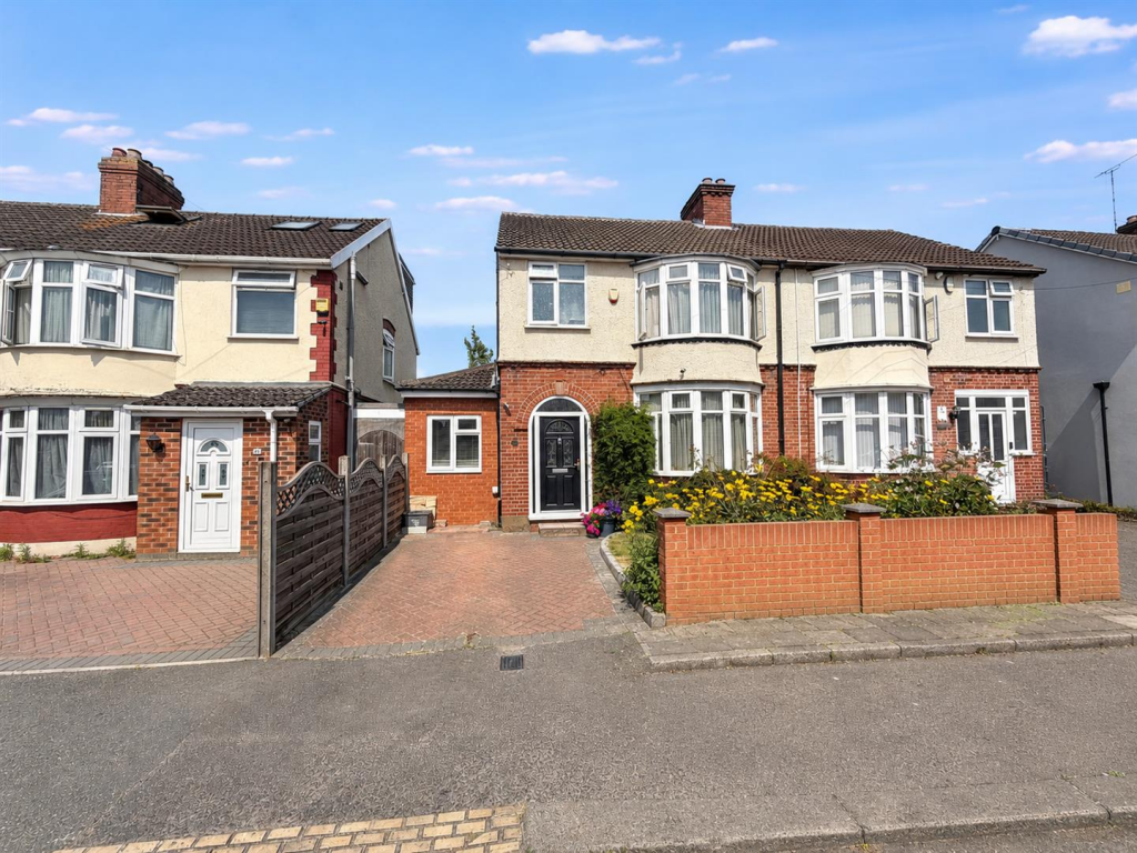 Main image of property: High Mead, Luton