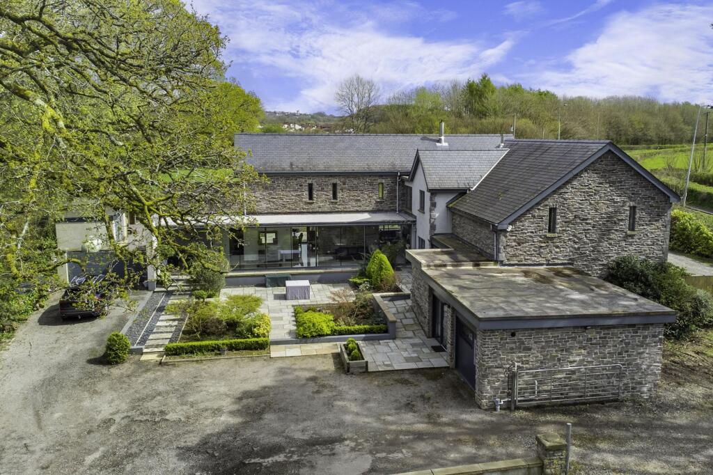 Main image of property: Tynant Road Groesfaen Pontyclun CF72 8FG
