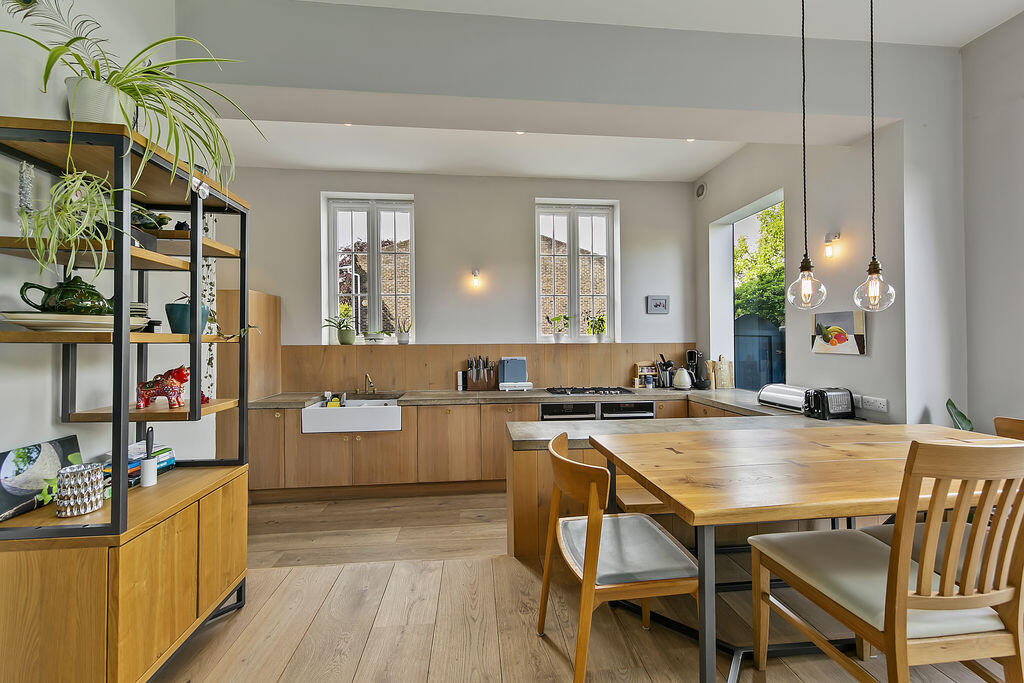 Manor Road, Teddington photo 4