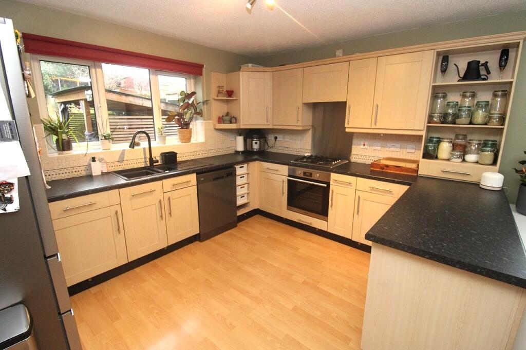 House in Barnsley, South Yorkshire - View 2