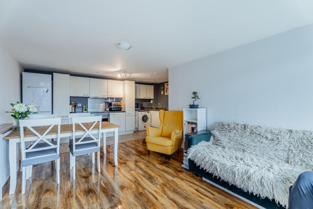 Newsom Place, Hatfield Road, St. Albans, Hertfordshire, AL1 – pohled 3