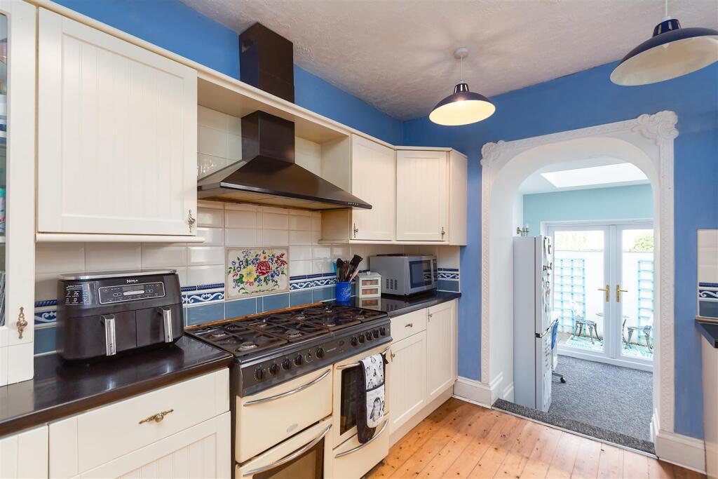 House in Lancaster, West End, Morecambe - More