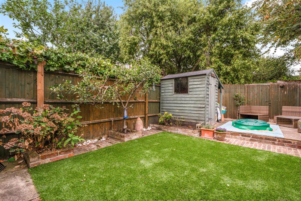 House in London - View 5