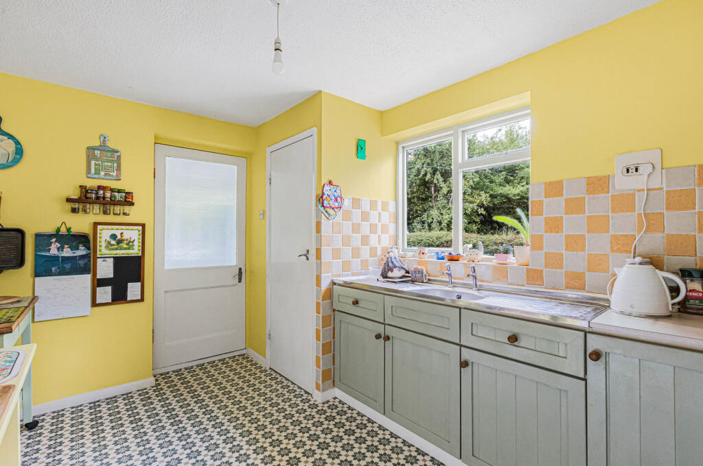 House in Dauntsey, Wiltshire - View 5