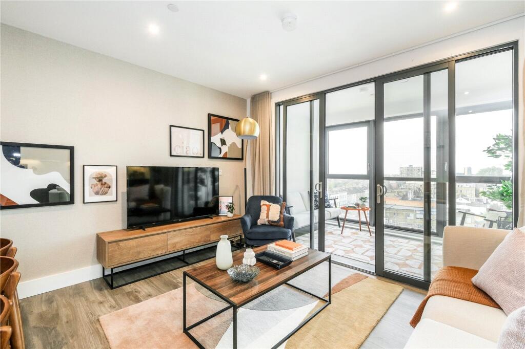 Main image of property: Poplar Walk, Croydon, CR0