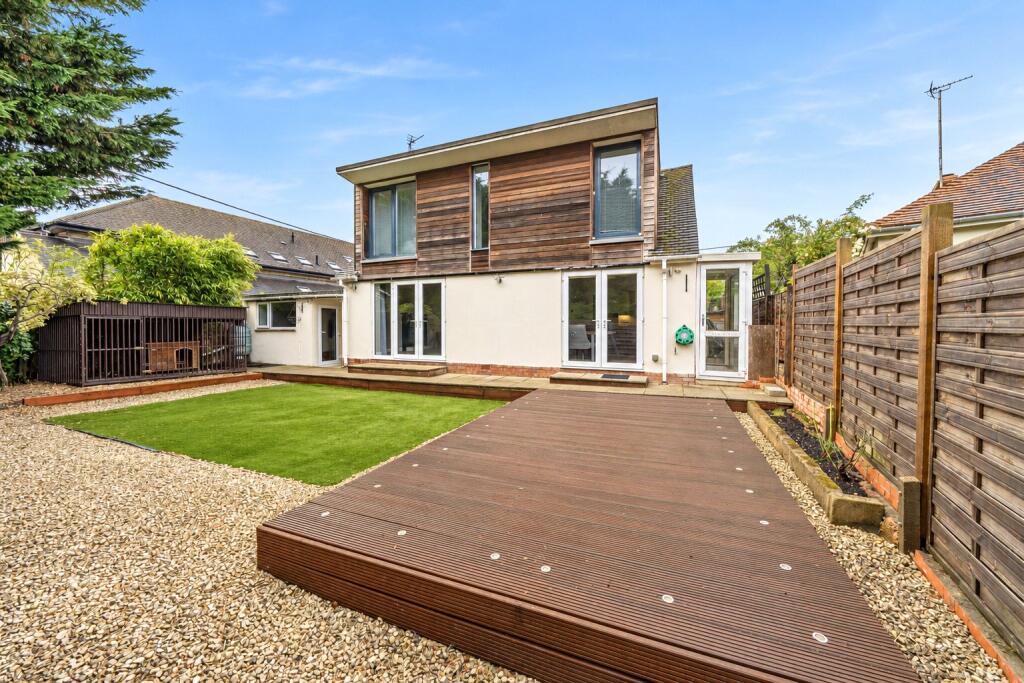 3-bed detached on Fernhill Road, Begbroke, Kidlington, £500,000