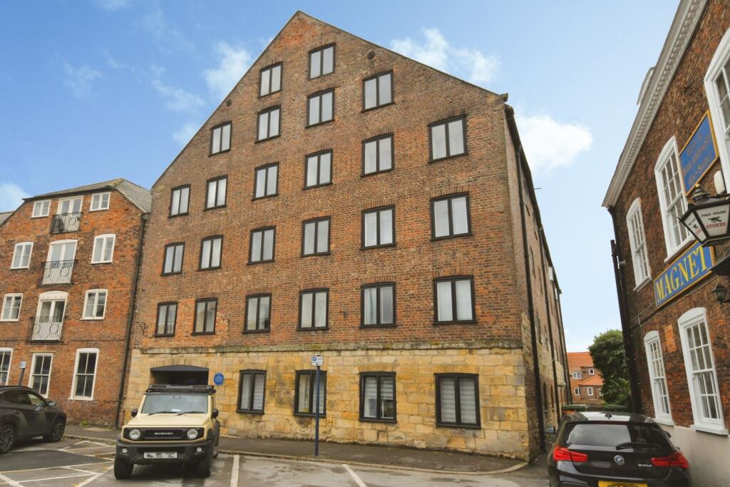 South Square, Boston, Lincolnshire, PE21