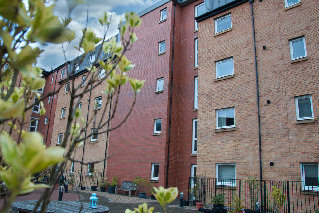 Main image of property: 166 Queen Margaret Drive, G20