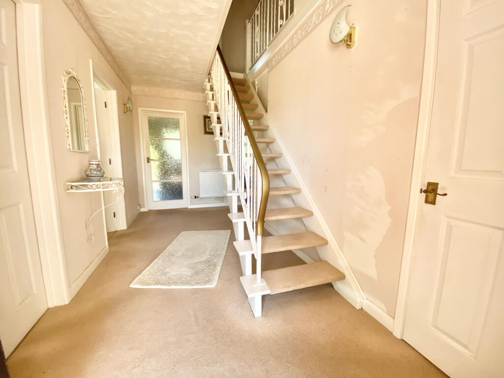 House in Bournemouth, West Moors - View 4