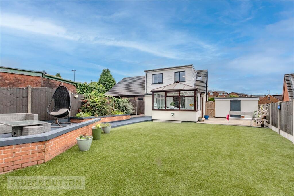 Den Lane, Springhead, Saddleworth, OL4 photo 2