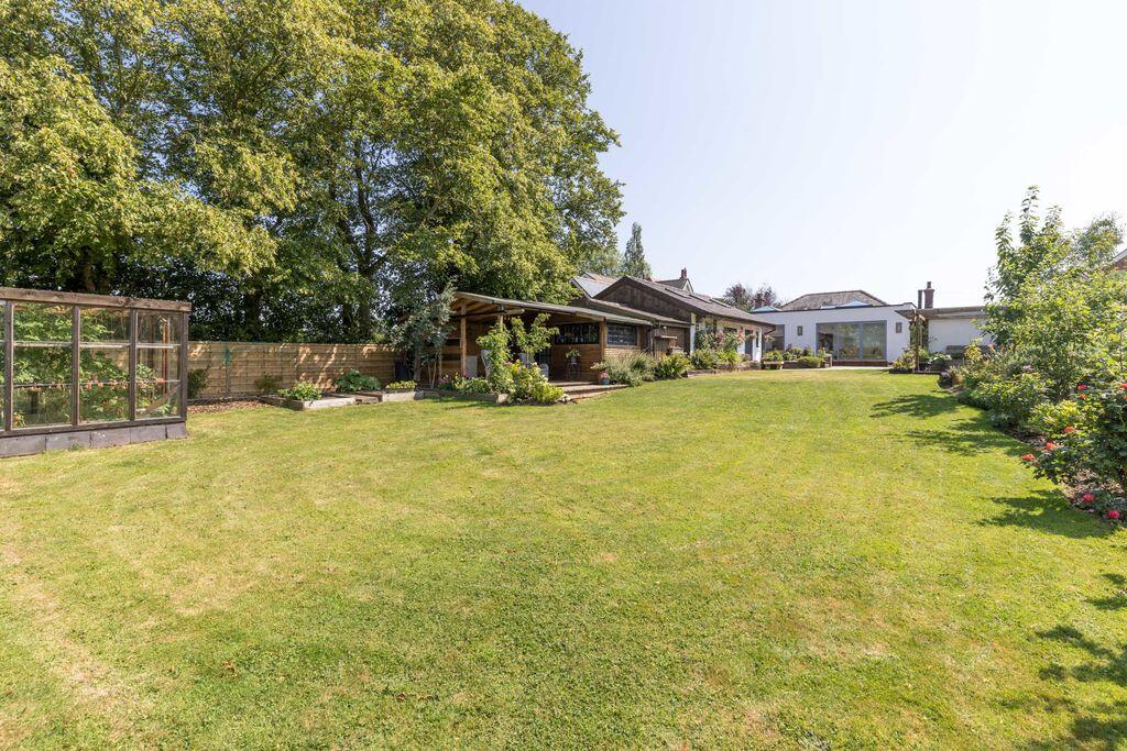 House in Chorley, Cock Robin, Croston - More