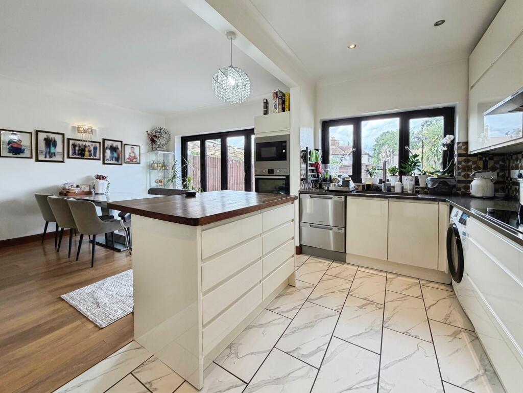 Falconwood Avenue, Welling, DA16 - View 3