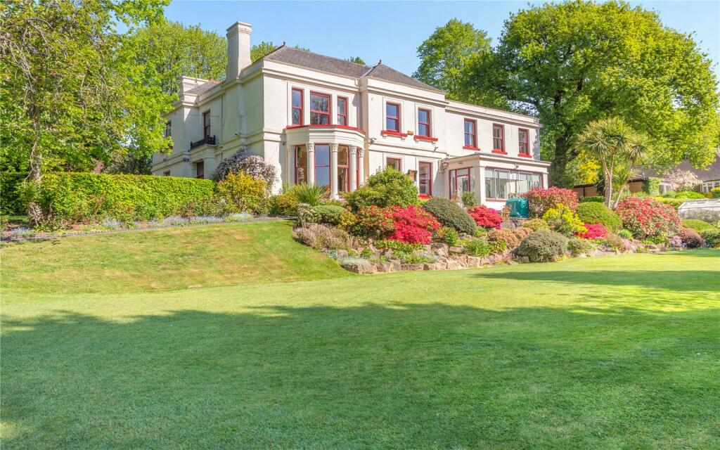 Main image of property: Private Road, Sherwood, Nottingham, NG5