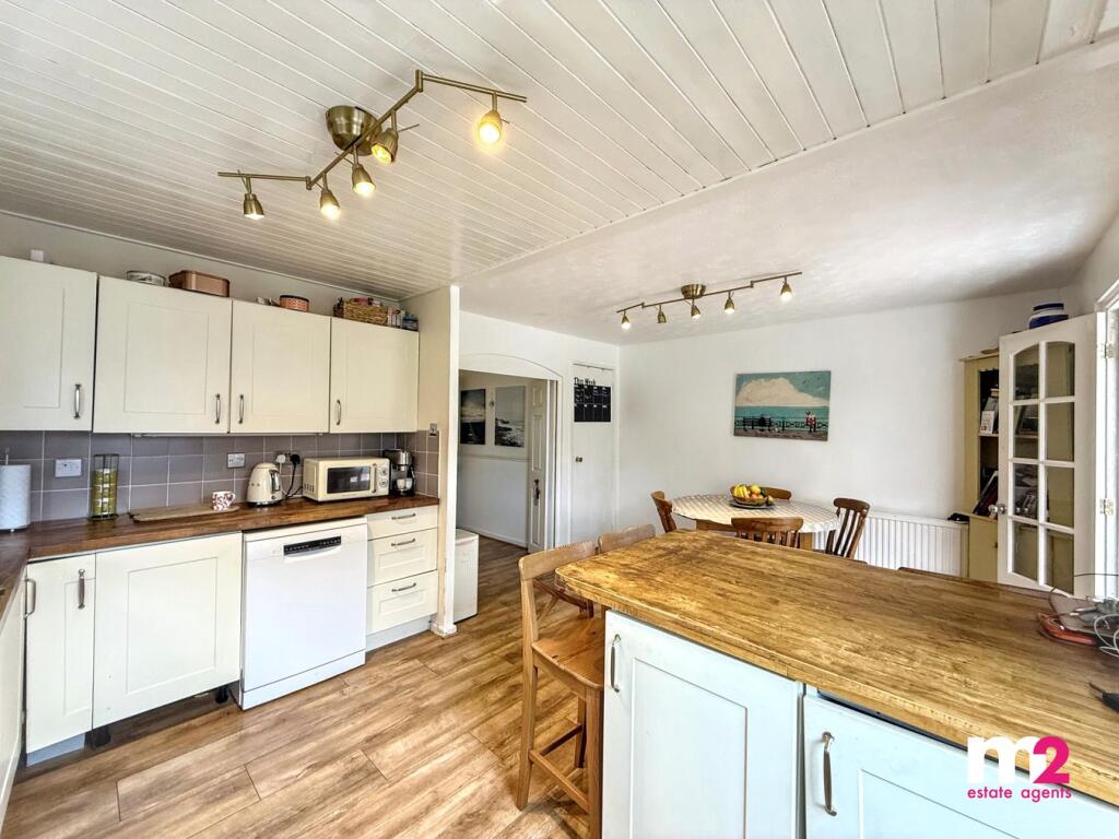 House in Newport - More