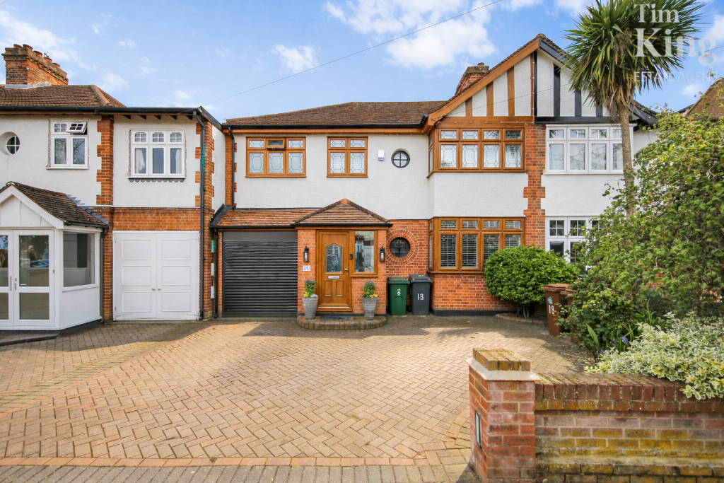 Main image of property: Dale View Avenue, Chingford, E4
