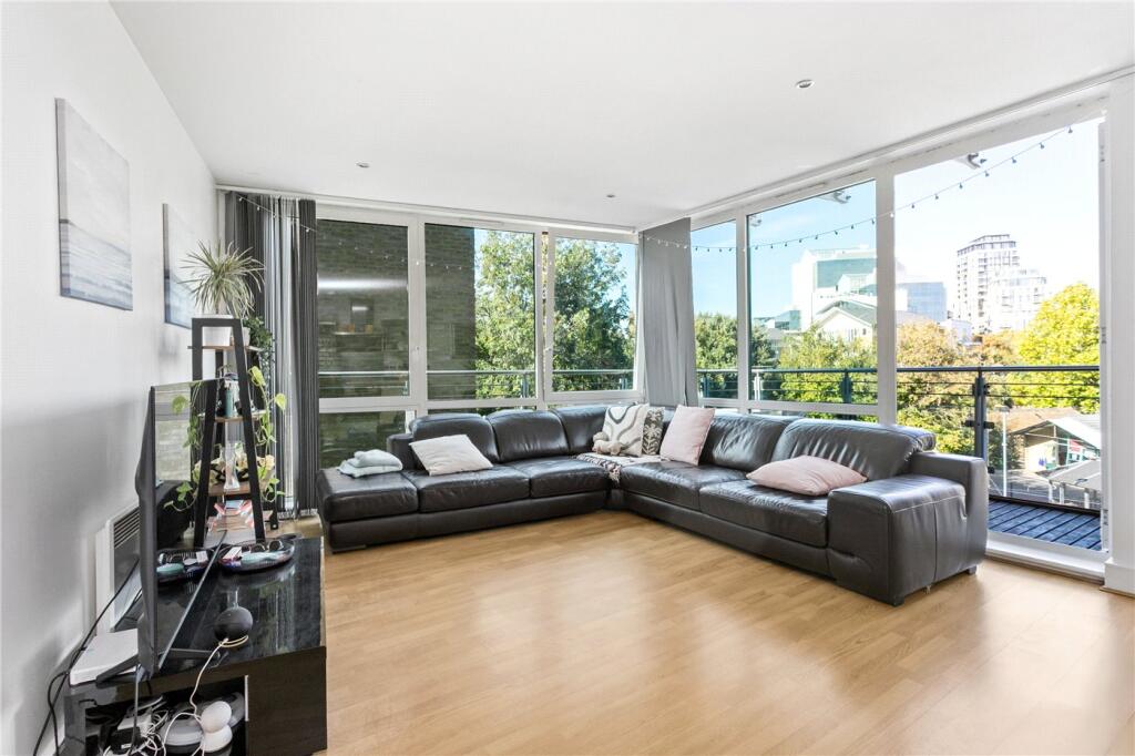 Main image of property: Wapping High Street, London, E1W