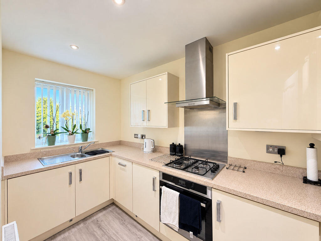 Shropshire Close, Walsall photo 4