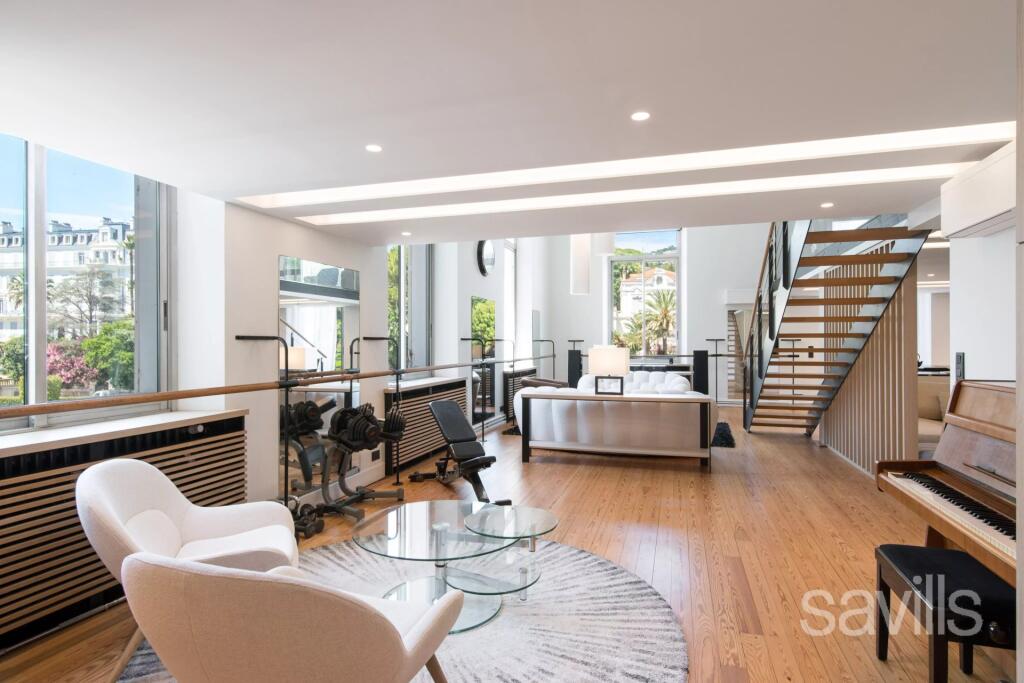 Main image of property: Provence-Alps-Cote d`Azur, Alpes-Maritimes, Cannes