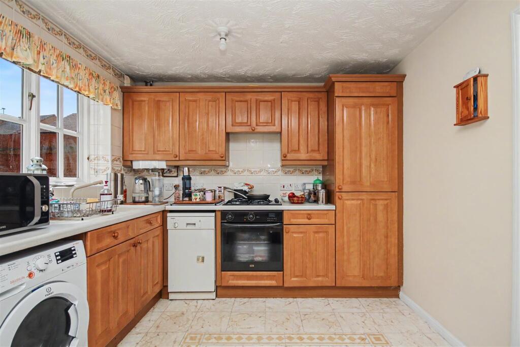 NN10, Fuchsia Way, Rushden - View 3