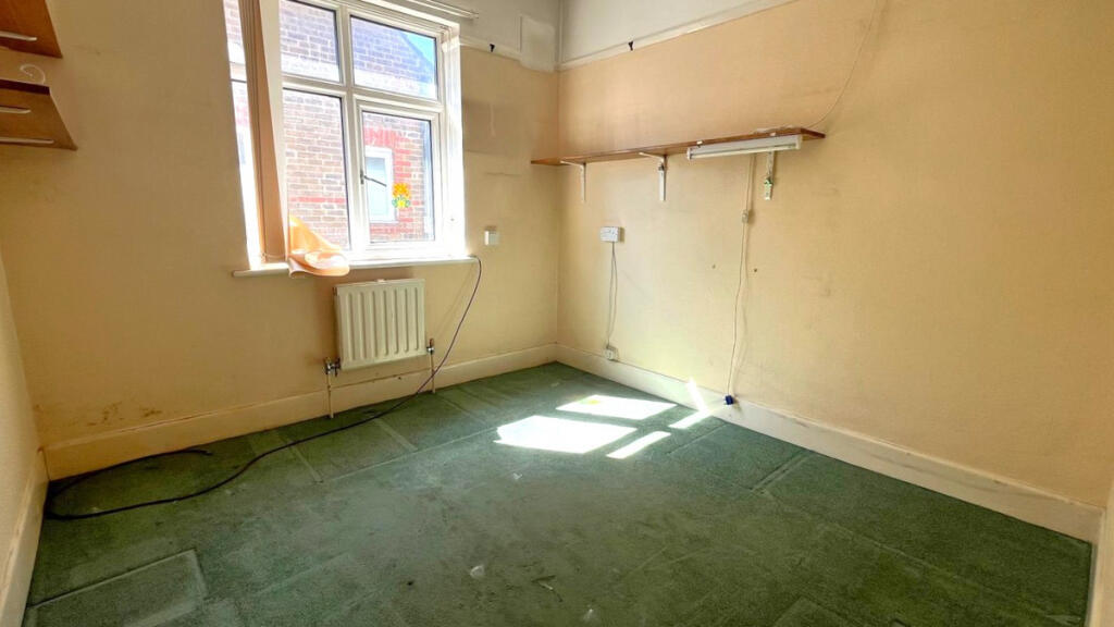 Apartment in Brighton - View 4
