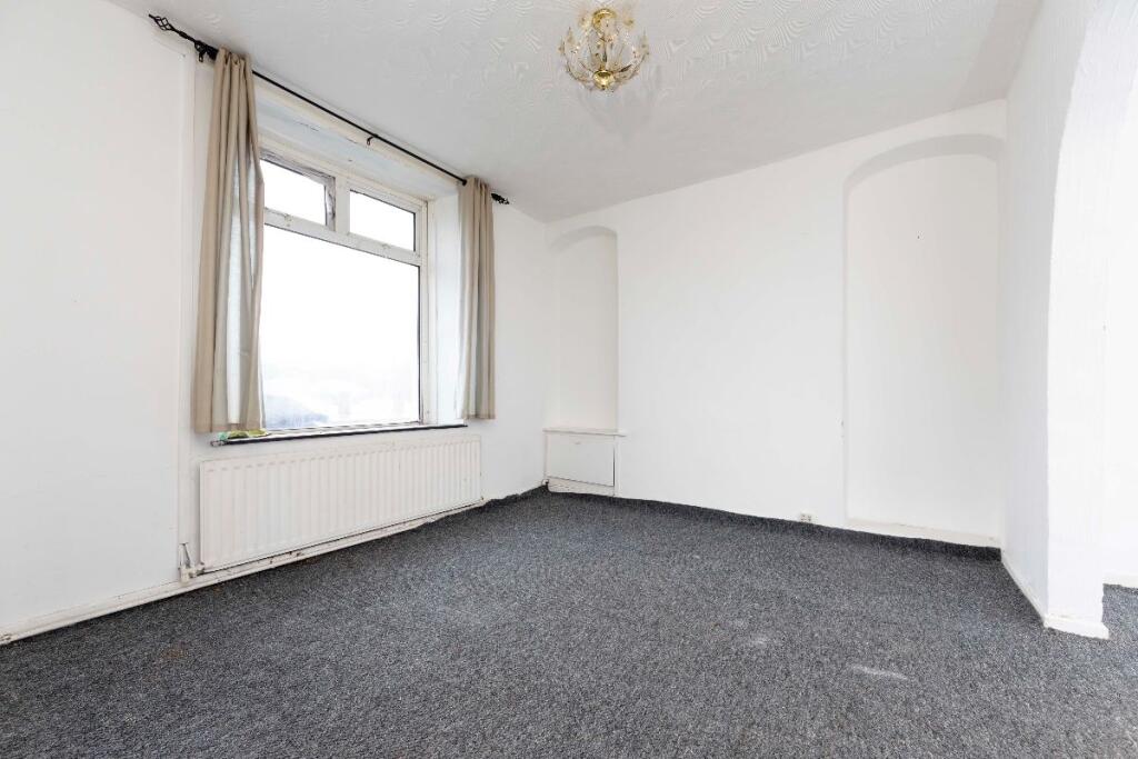 Dynevor Terrace, Nelson, Treharris photo 5