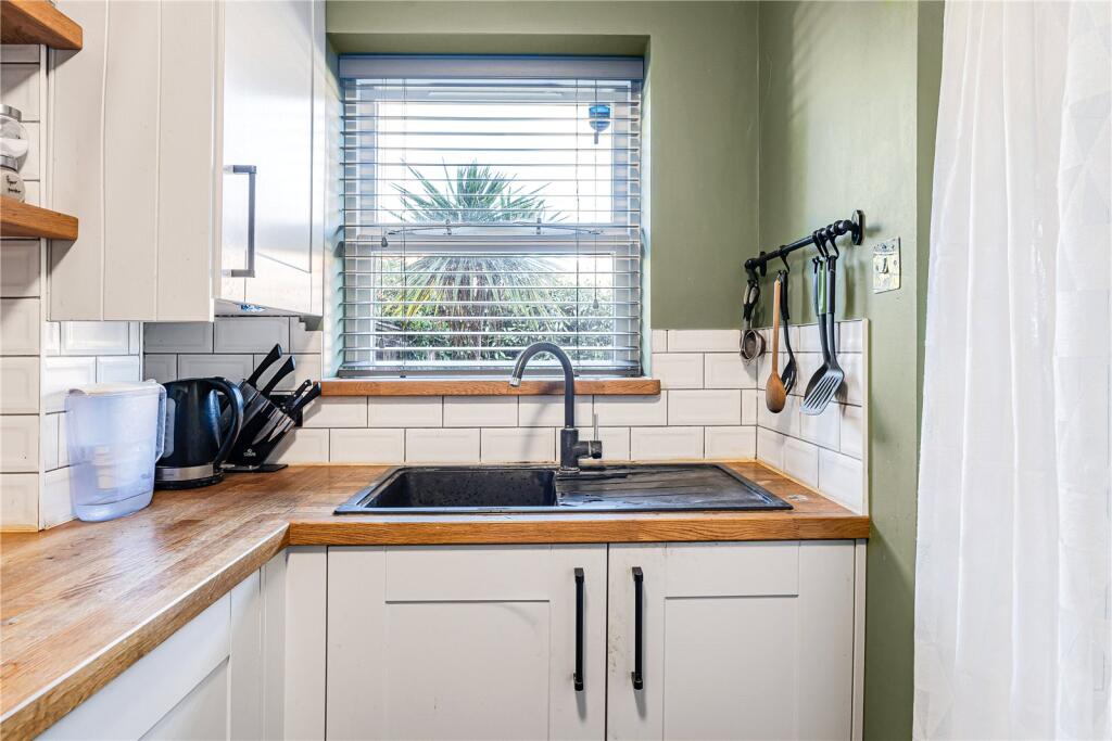 House in Spelthorne, Surrey - View 3