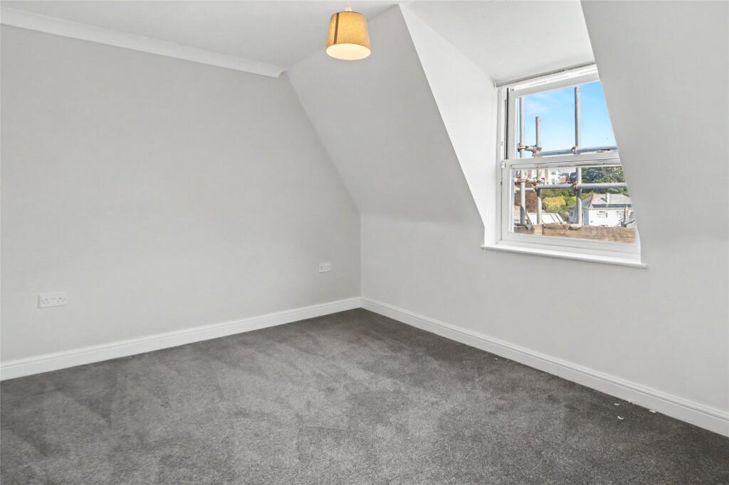 Apartment in Exeter - View 5