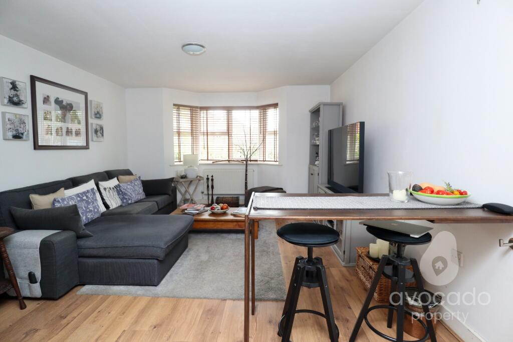 Apartment in Guildford - View 3