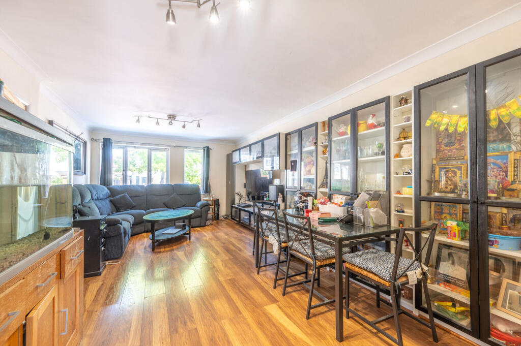 House in Harrow - View 4