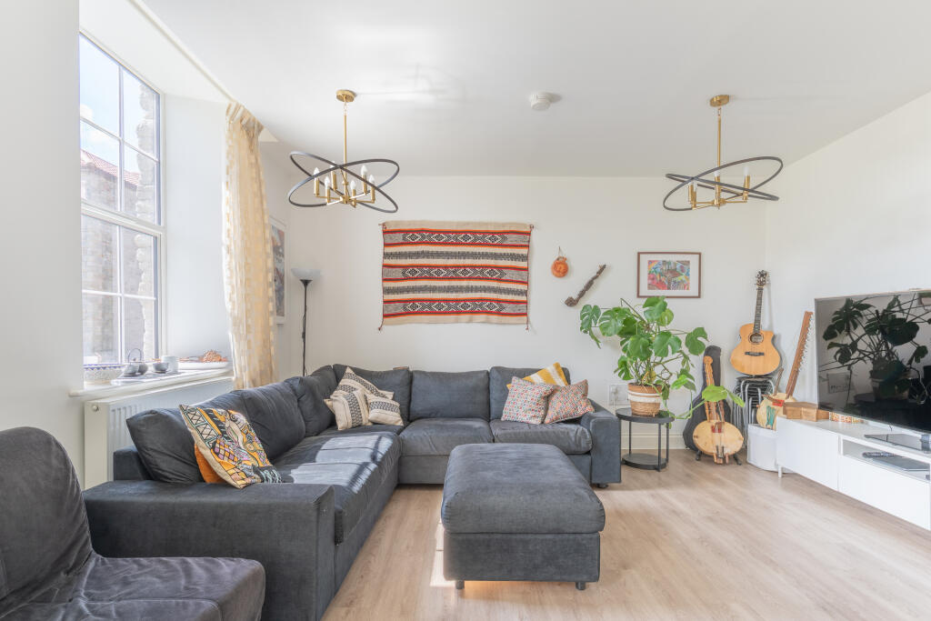 Captains House, Fishponds photo 5