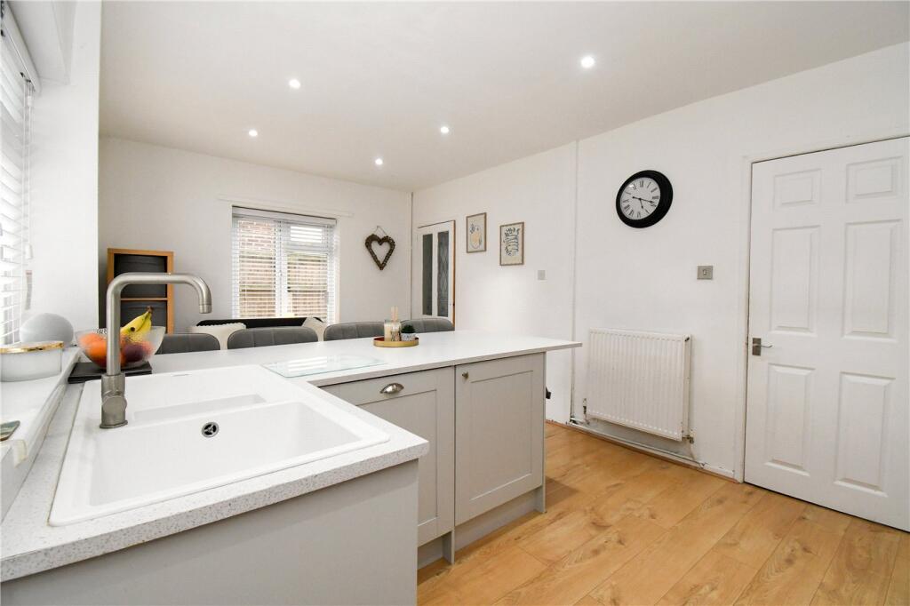 Ganneys Meadow Road, Woodchurch, Wirral photo 4