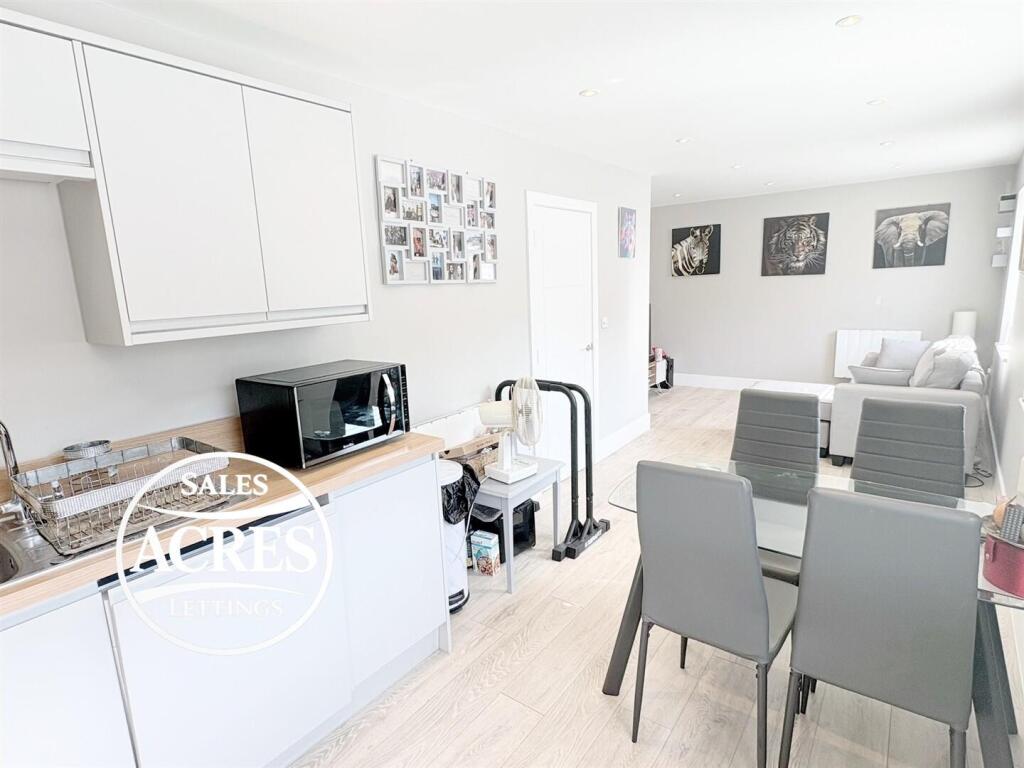 House in Sutton Coldfield, Maney - More
