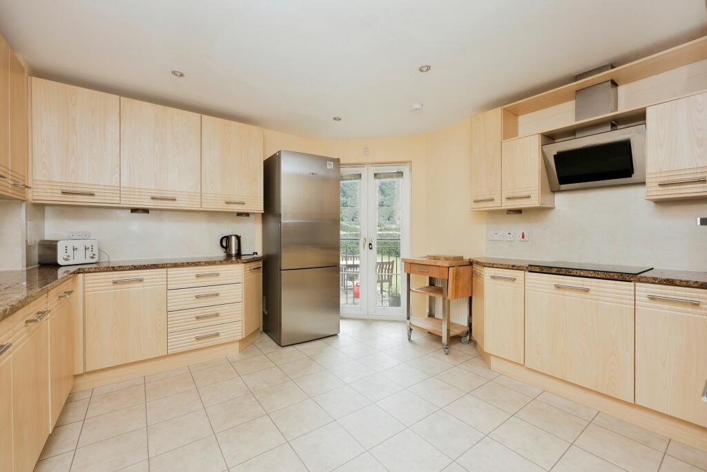 Apartment in Edinburgh, Cramond - View 2