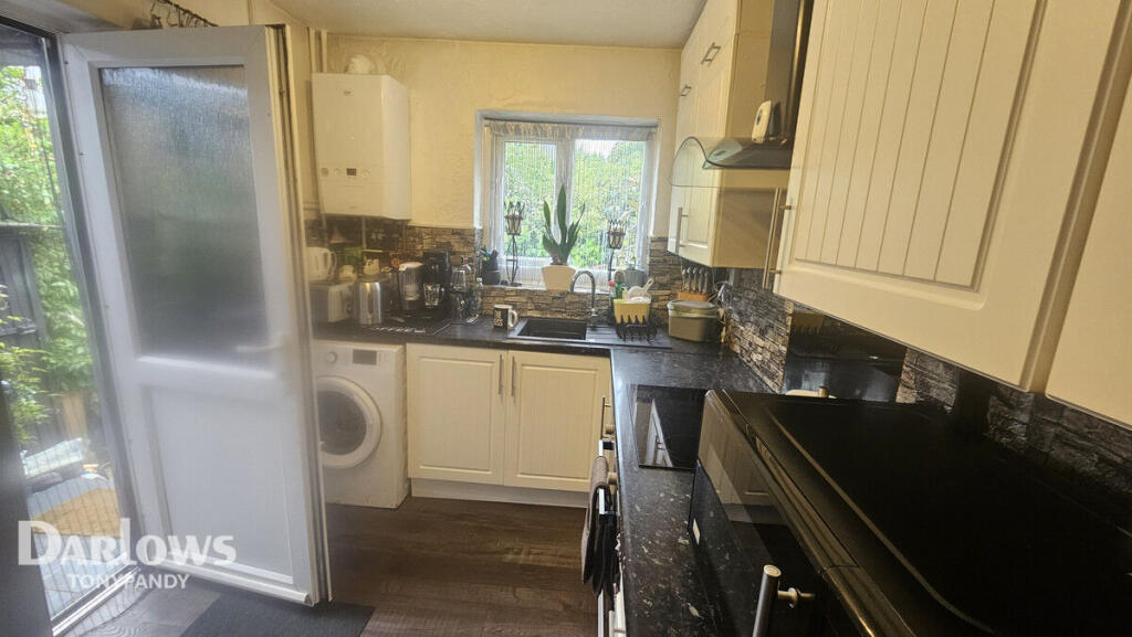 Main image of property: Tan-y-Pych, Blaenrhondda, Treherbert, CF42