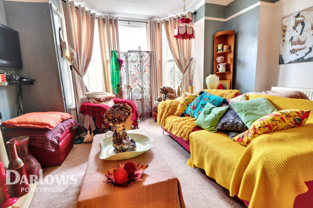 House in Pontypridd, Trallwn, Graigwen - View 5