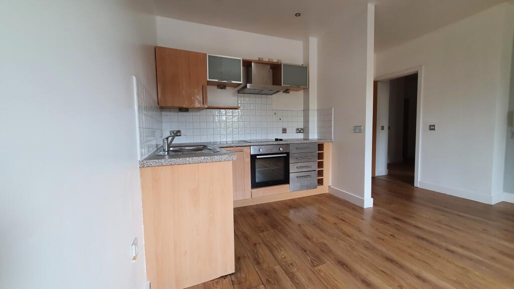 Apartment in Preston - View 5