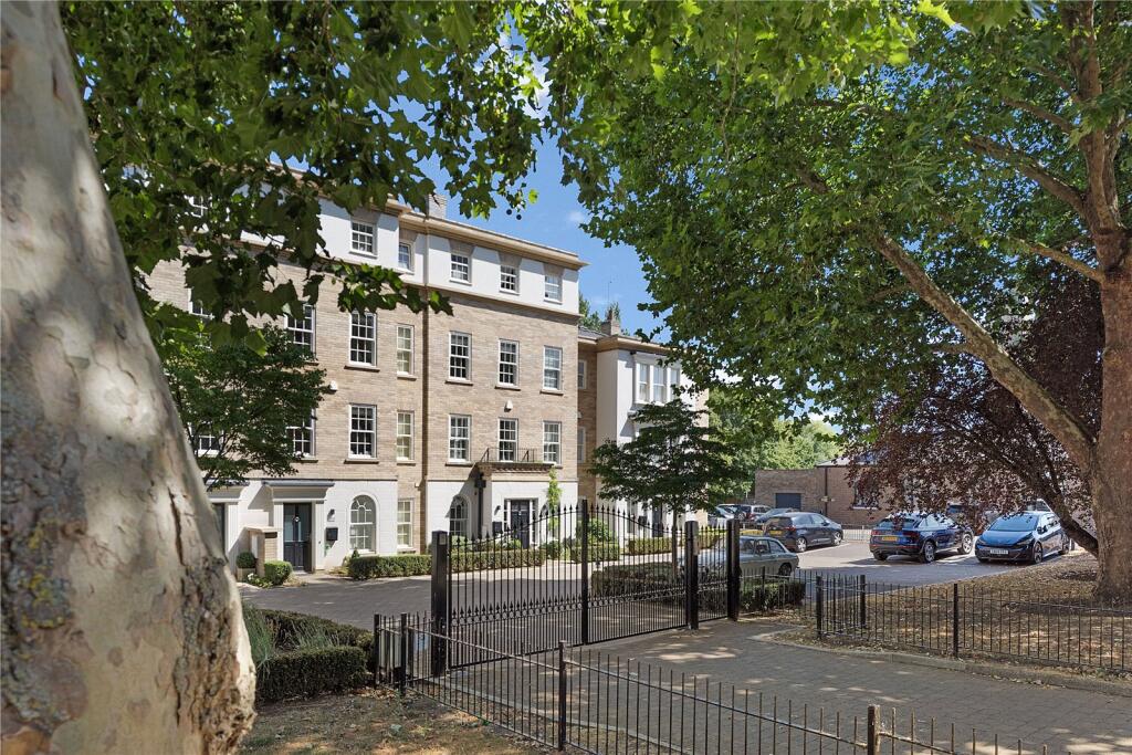 4-bed house on Shirehall Way, Suffolk, £1,075,000