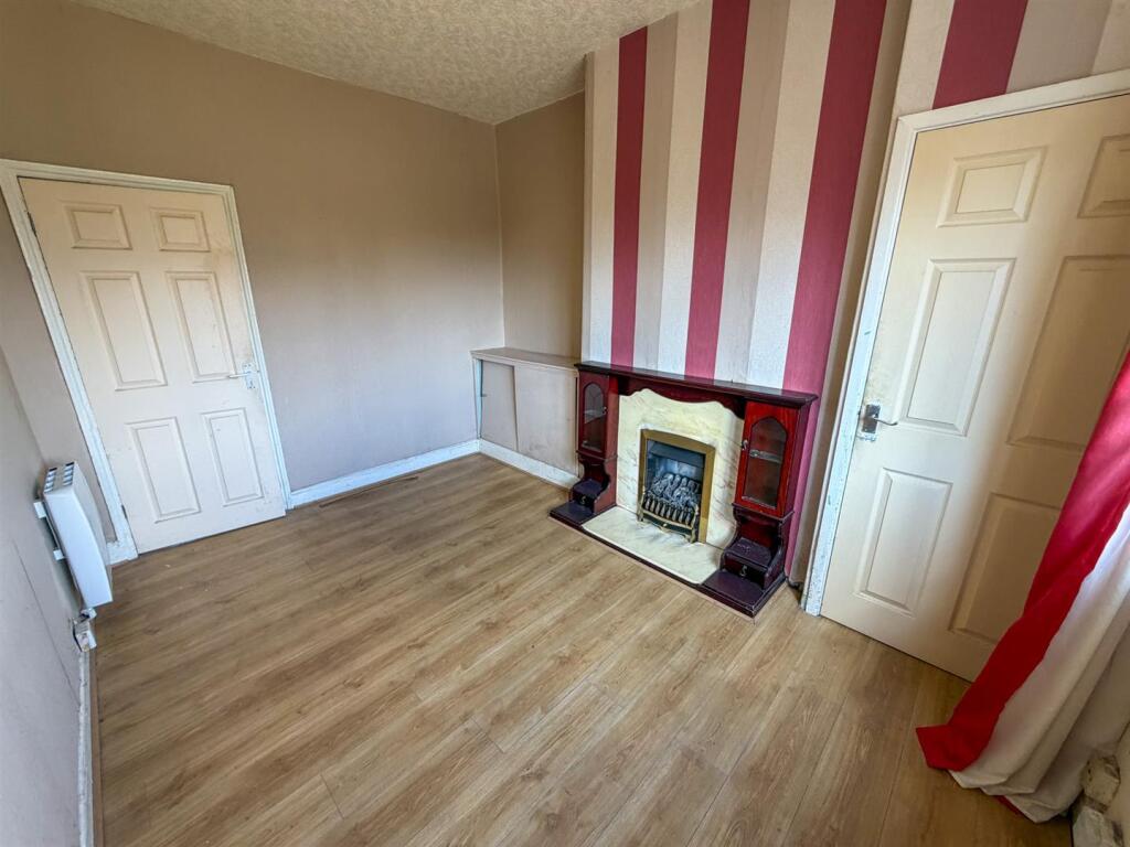 House in Llandudno - View 5