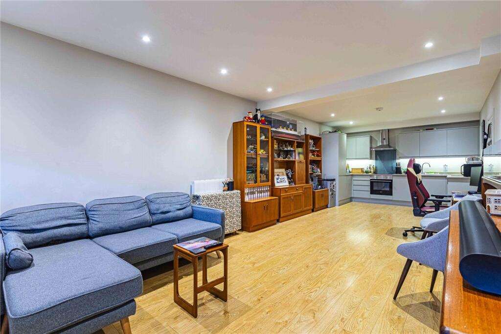 Main image of property: Shenley Road,, Borehamwood, Hertfordshire, WD6