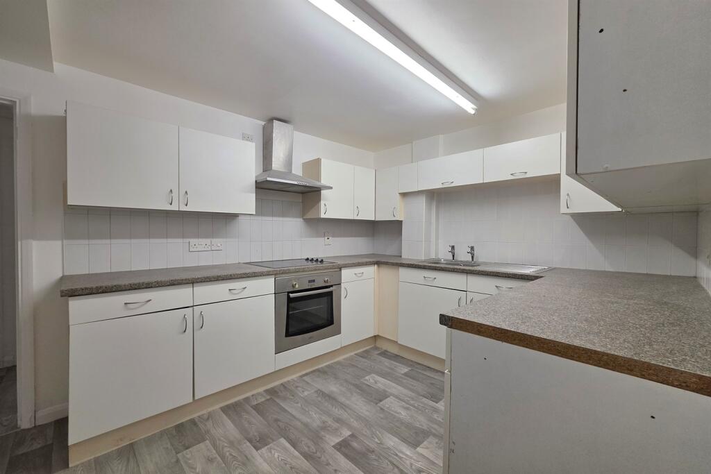 Apartment in Braintree, Essex - View 5