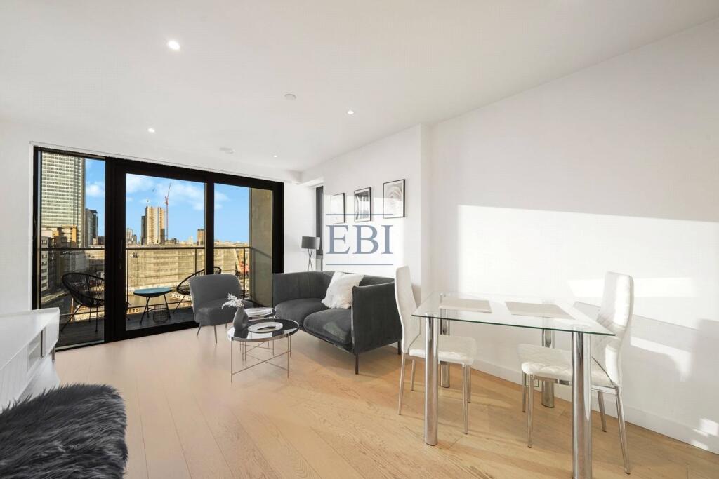1-bed flat on Horizons Tower, 1 Yabsley Street, Canary Wharf, E14, £400,000