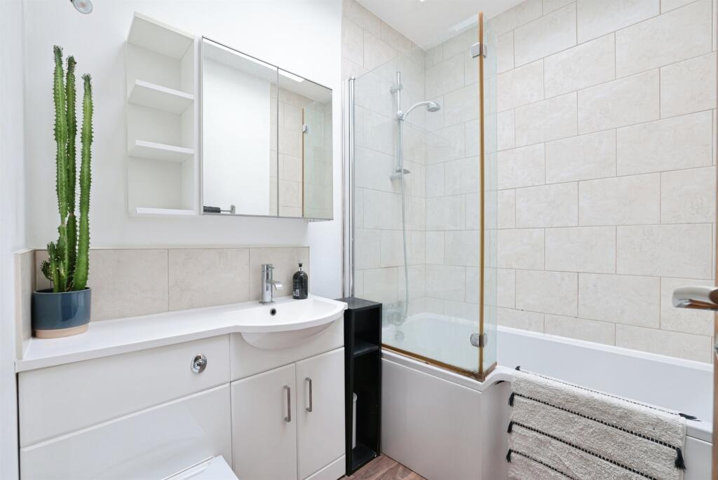 Apartment in Hemel Hempstead - More