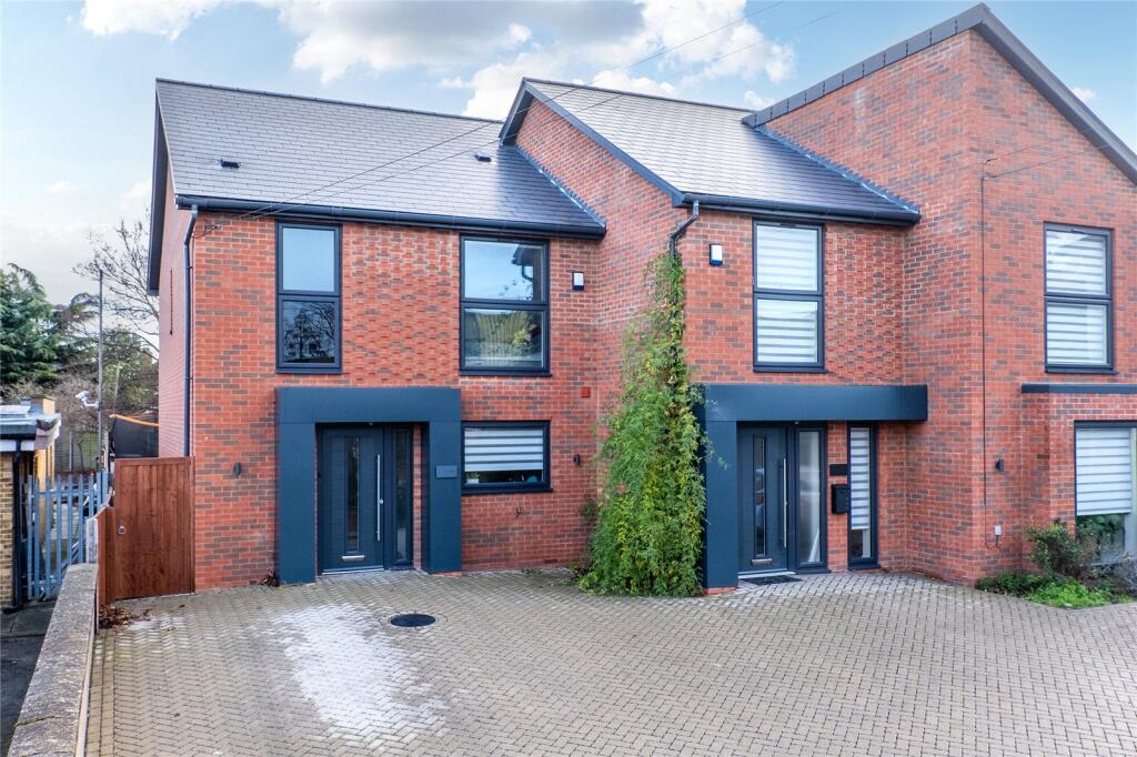 Main image of property: Old Perry Street, Northfleet, Gravesend, Kent, DA11