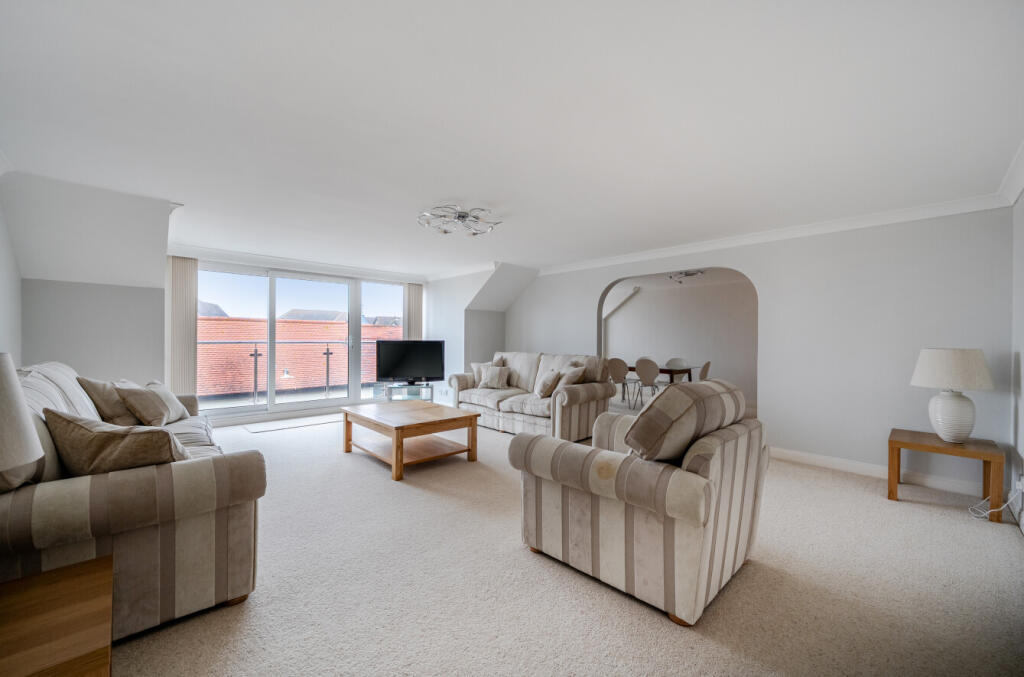 Apartment in New Forest, New Milton - View 5