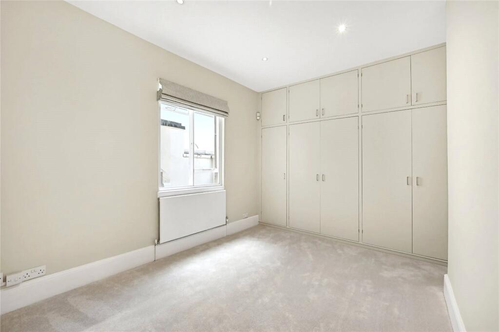4 bedroom maisonette for rent