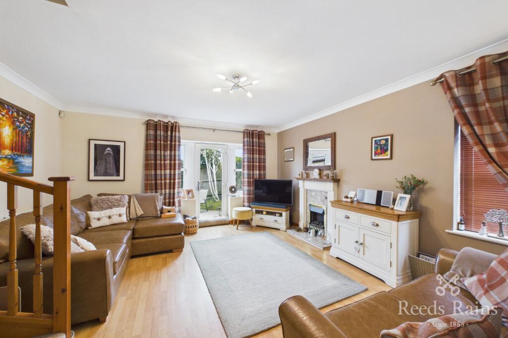 House in Wakefield - View 4