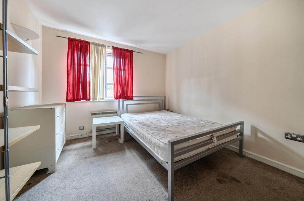 Apartment in Ipswich - More