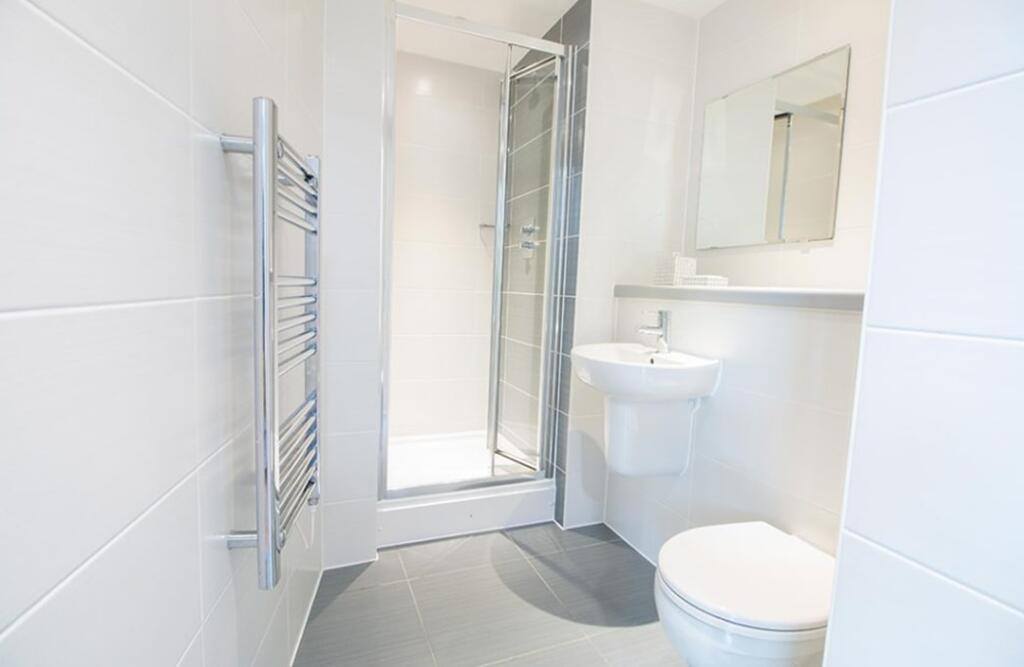 Apartment in Liverpool - More