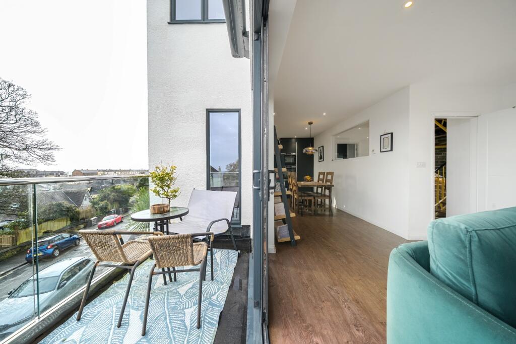 House in Plymouth, Mutley - View 4