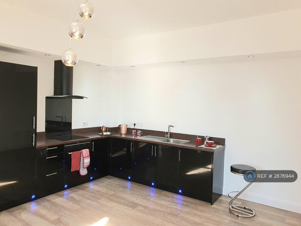 Main image of property: Chapel Court, Bromsgrove, B61